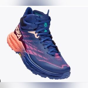 SIZE 9.5 B HOKA. SPEED GOAT 5MID  GTH.  Women's Blue and Pink Athletic Shoes